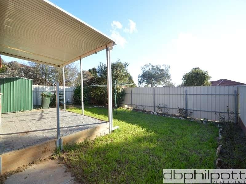 12 Montrose Avenue, Clearview SA 5085