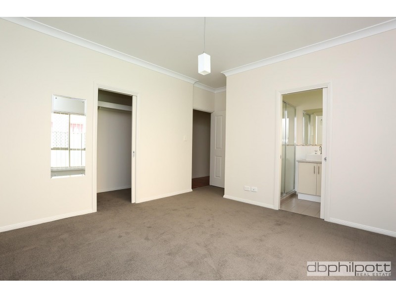 50  Lord Howe Crescent, Mawson Lakes SA 5095