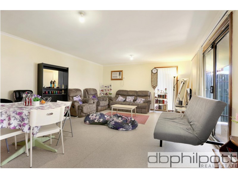 27 Exeter Terrace, Renown Park SA 5008