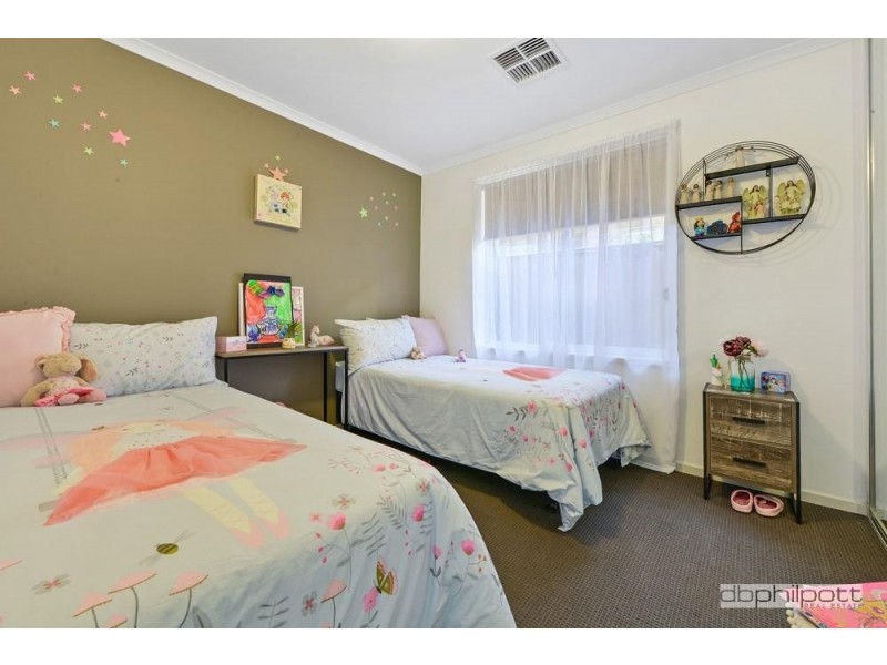 26 Haddington Crescent, Mansfield Park SA 5012