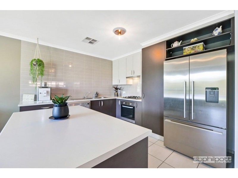 26 Haddington Crescent, Mansfield Park SA 5012