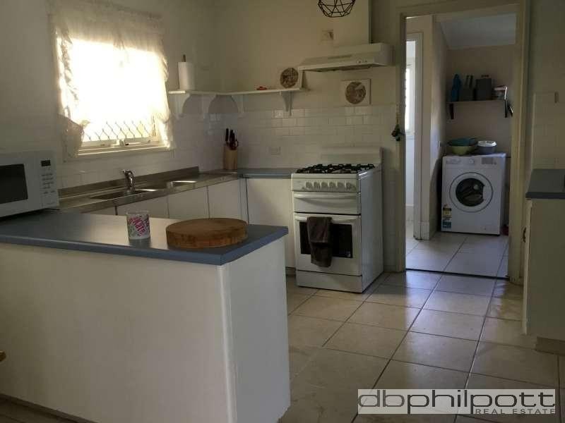 4  Carcoola  Road, Munno Para SA 5115