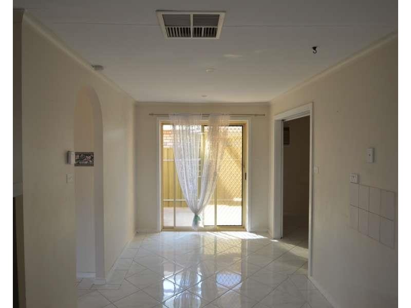 4/6 Grevillia Drive, Parafield Gardens SA 5107
