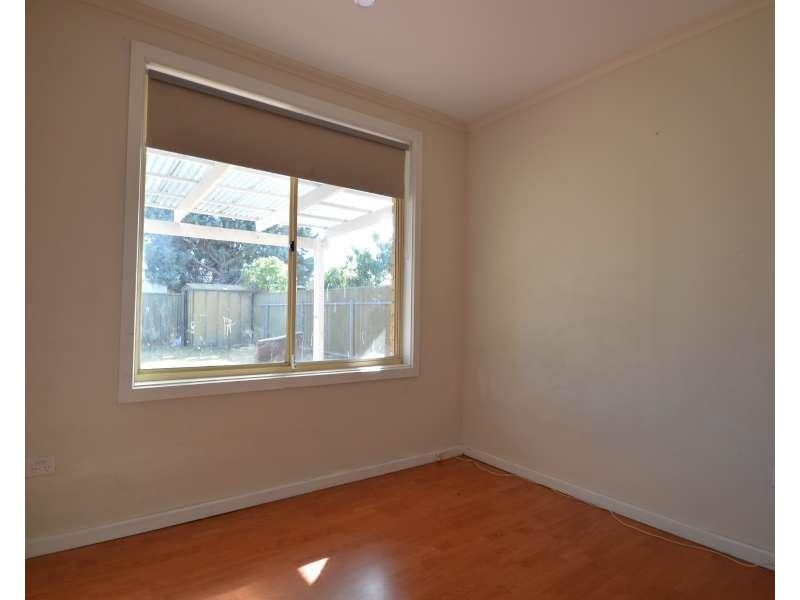 4/6 Grevillia Drive, Parafield Gardens SA 5107