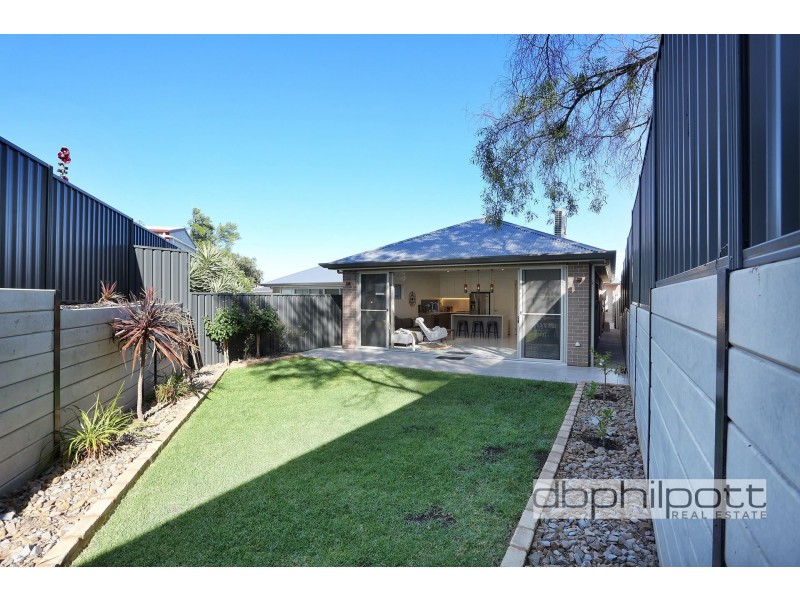 7b The Parade, Blair Athol SA 5084