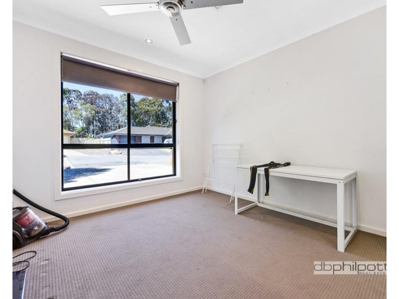 16 A Crown Crescent, Paralowie SA 5108