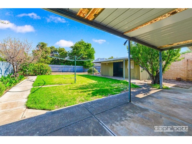 24 Seaview Grove, Blair Athol SA 5084
