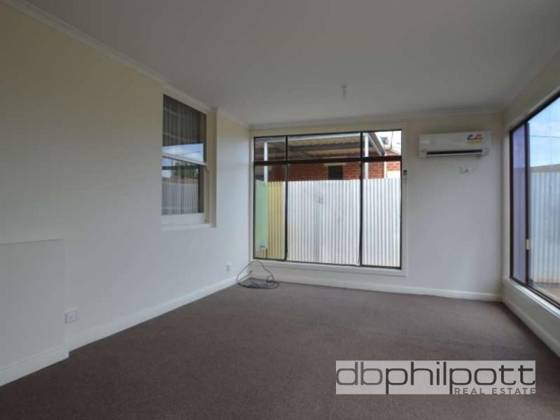 12 Seaton  Terrace, Seaton SA 5023