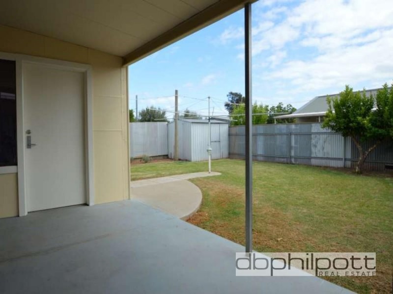 12 Seaton  Terrace, Seaton SA 5023