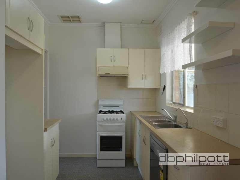 14 Charmaine  Avenue, Para Vista SA 5093