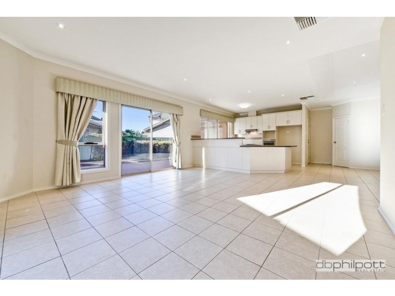 31 Shoalhaven Circuit, Mawson Lakes SA 5095