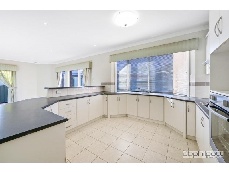 31 Shoalhaven Circuit, Mawson Lakes SA 5095