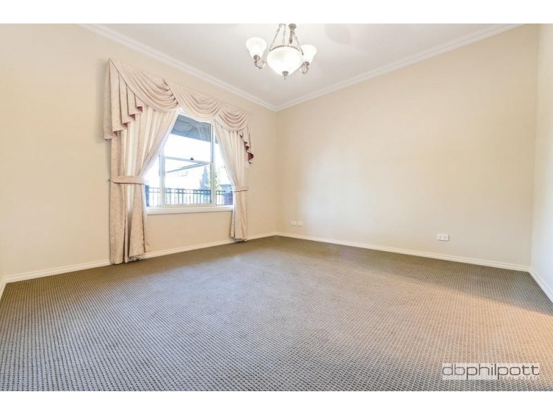 31 Shoalhaven Circuit, Mawson Lakes SA 5095