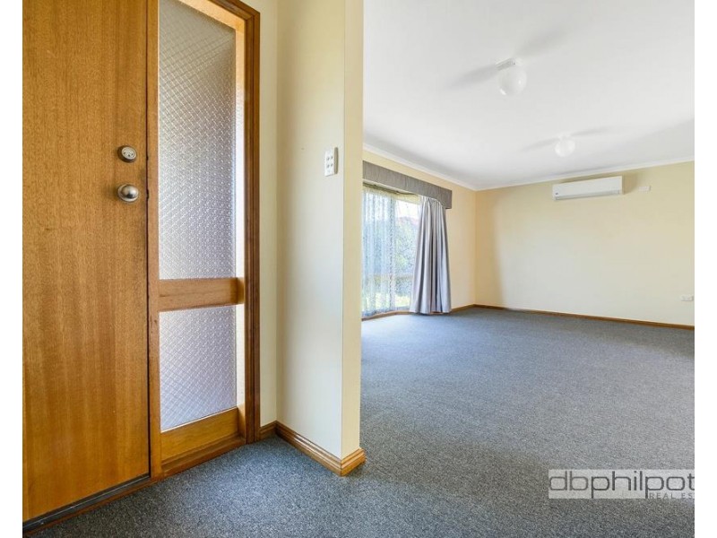 2/9 Larkins Road, Salisbury Downs SA 5108