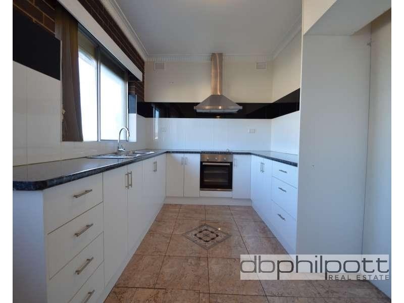 14 Fairlie Street, Ottoway SA 5013