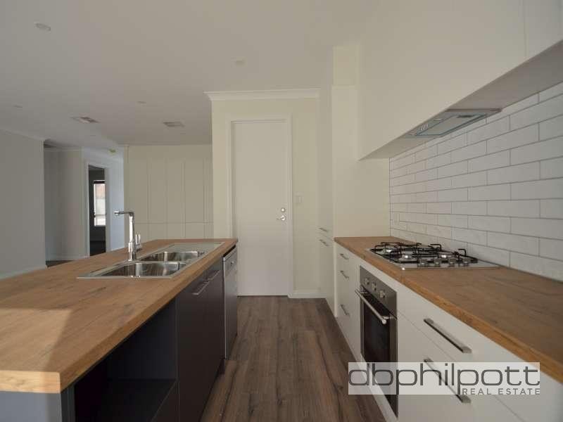 1a  Glenside  Street, Surrey Downs SA 5126