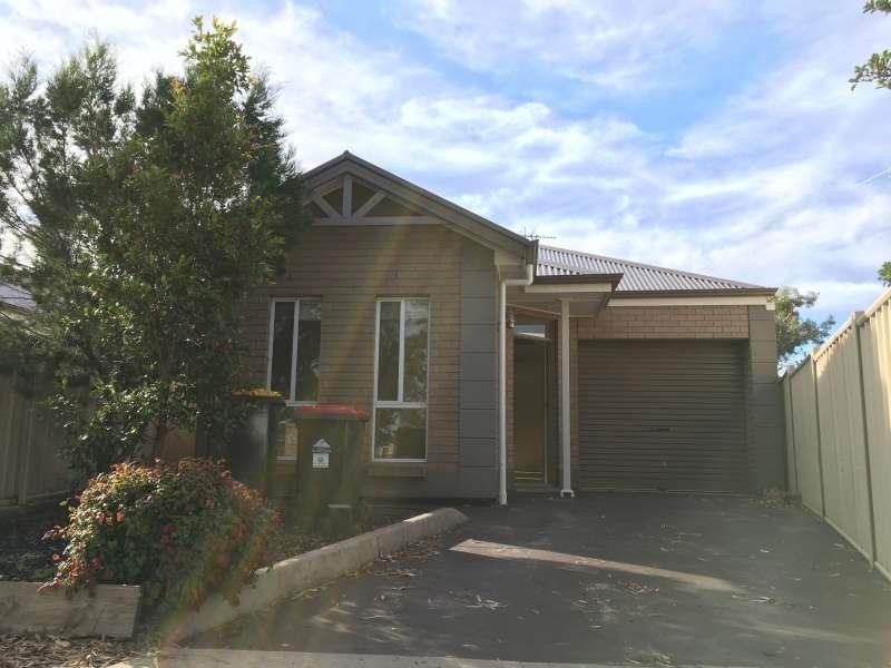 5C Cowra  Crescent, Park Holme SA 5043