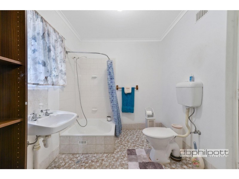 220 Hampstead  Road, Clearview SA 5085