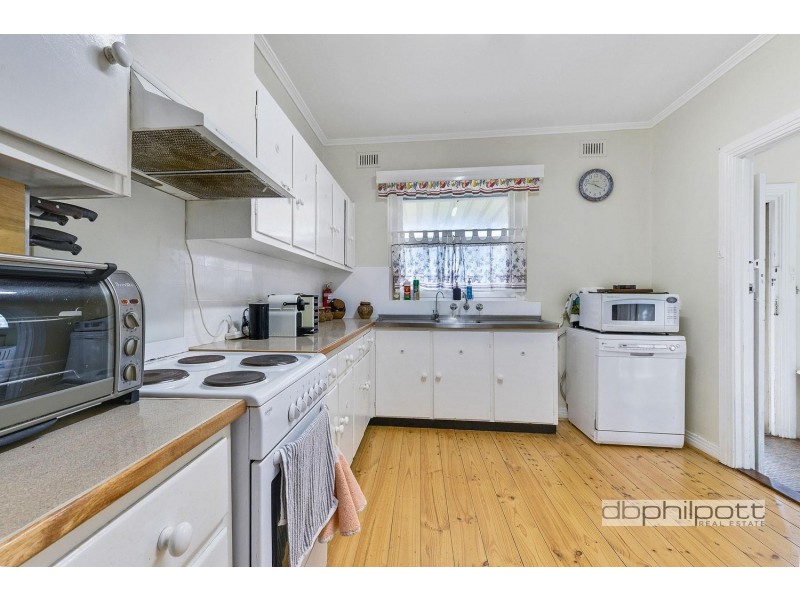 220 Hampstead  Road, Clearview SA 5085