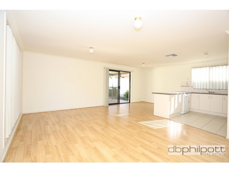 30a Warren Road, Para Hills West SA 5096