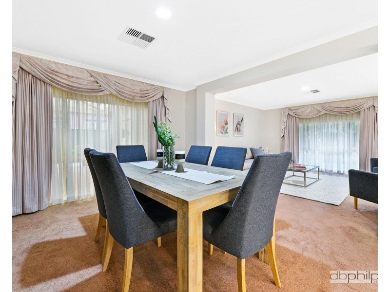 14 Trinity Way, Oakden SA 5086