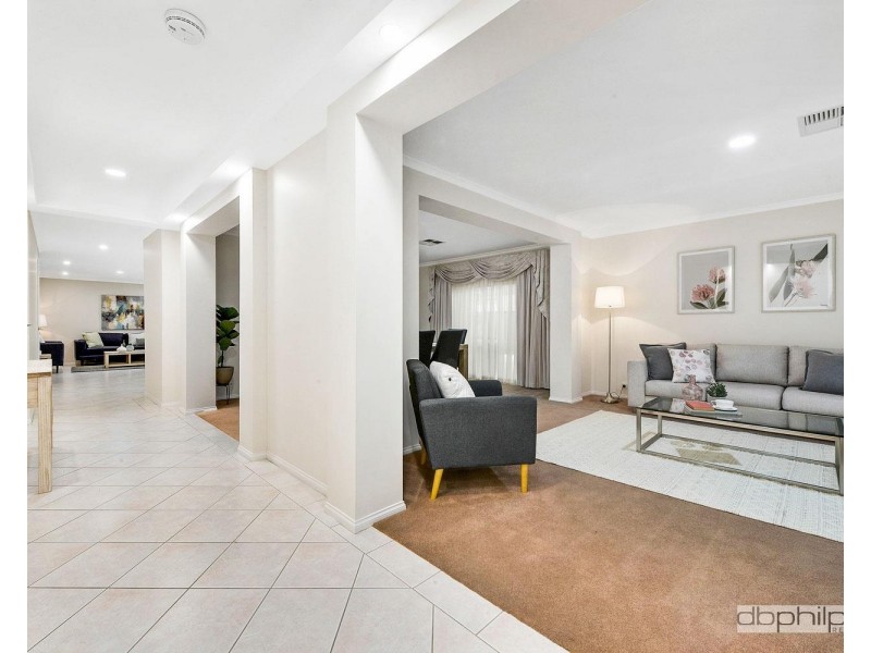 14 Trinity Way, Oakden SA 5086