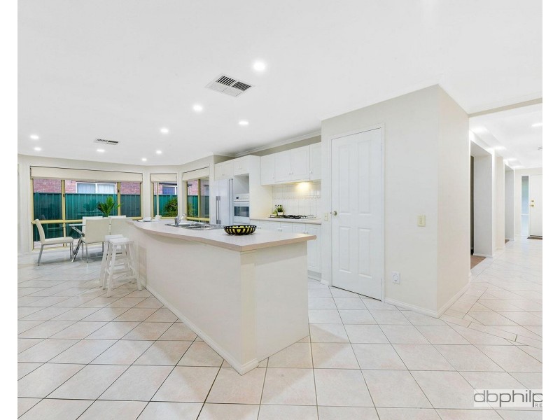 14 Trinity Way, Oakden SA 5086