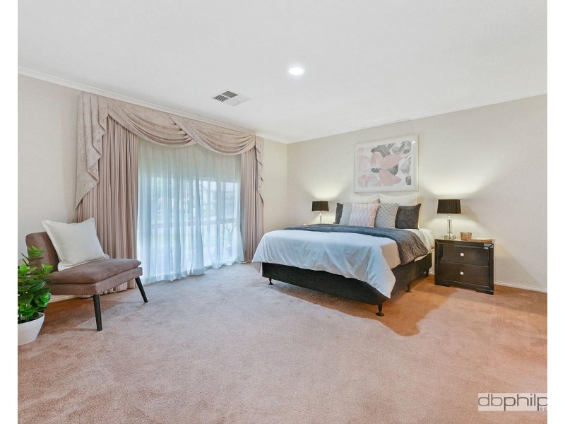 14 Trinity Way, Oakden SA 5086