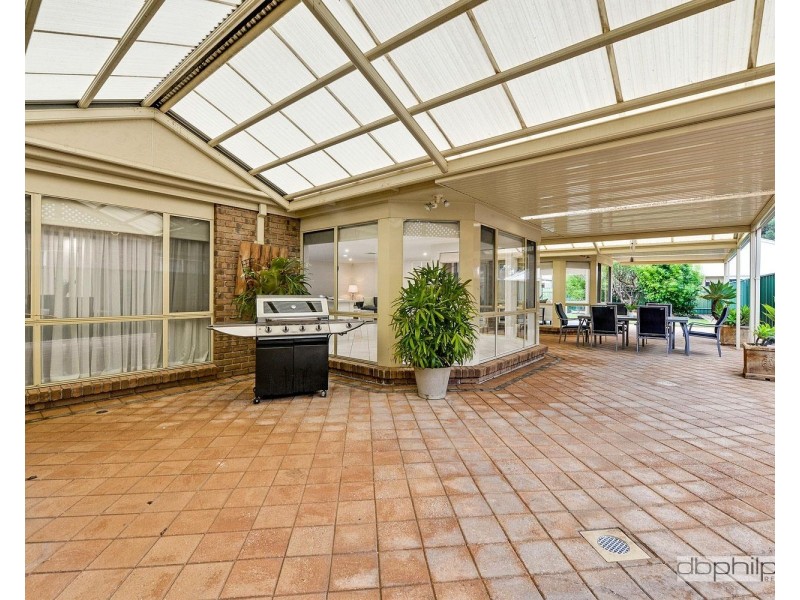 14 Trinity Way, Oakden SA 5086