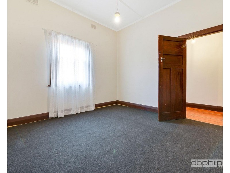 2 Downer Street, Kilkenny SA 5009