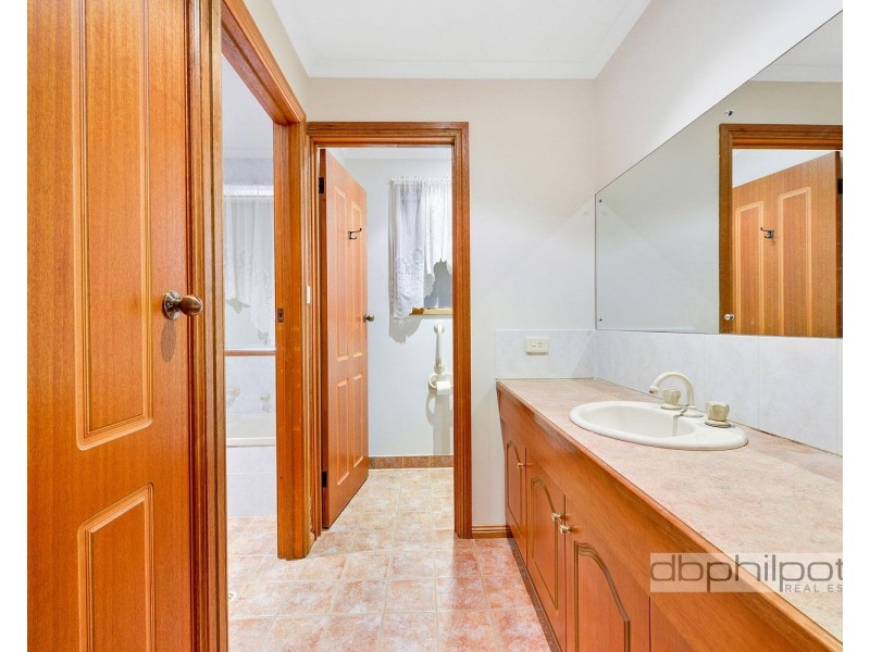 62 Oxford Street, Oakden SA 5086