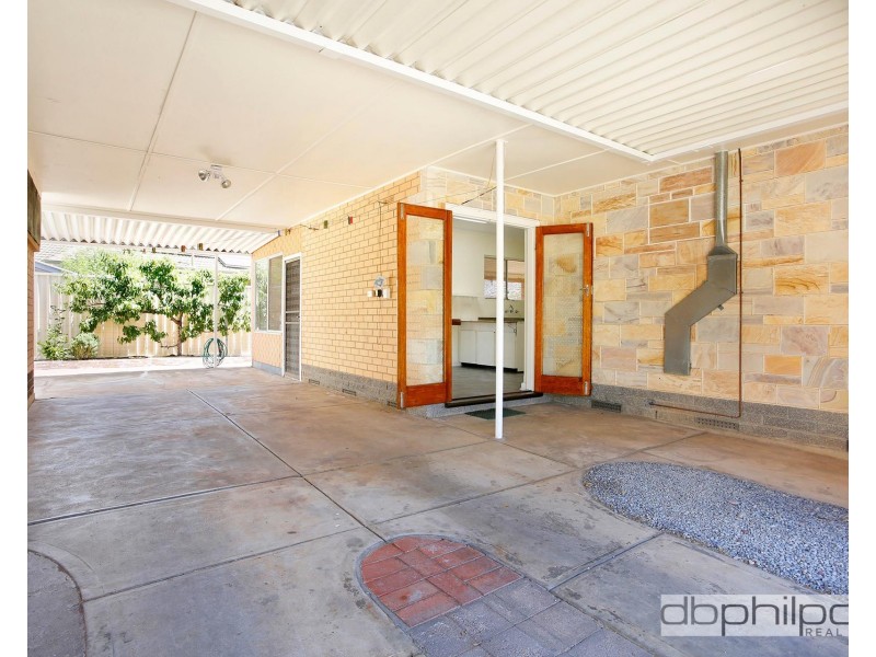 8 Carinya Crescent, Rostrevor SA 5073