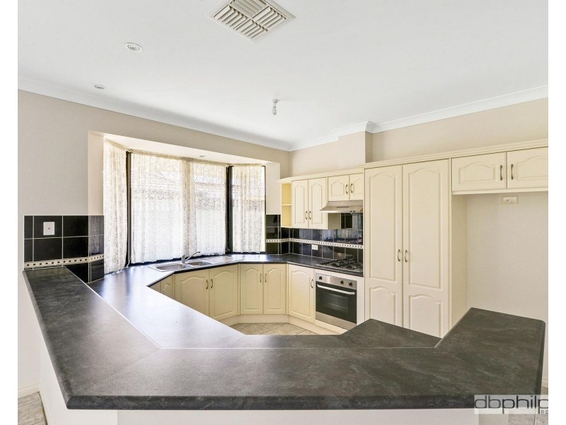 6 Mallard Crescent, Mawson Lakes SA 5095