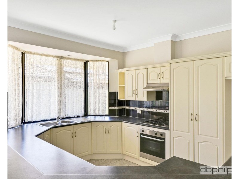 6 Mallard Crescent, Mawson Lakes SA 5095