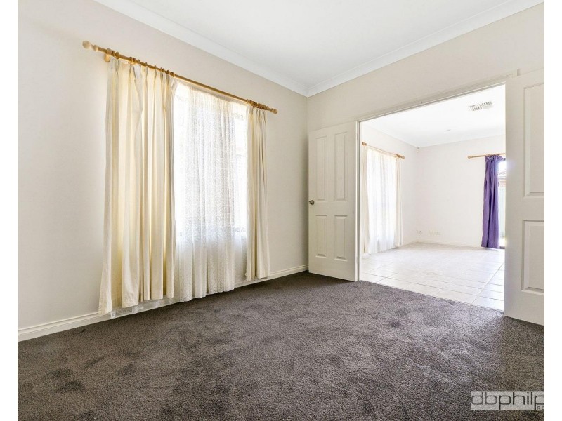 6 Mallard Crescent, Mawson Lakes SA 5095