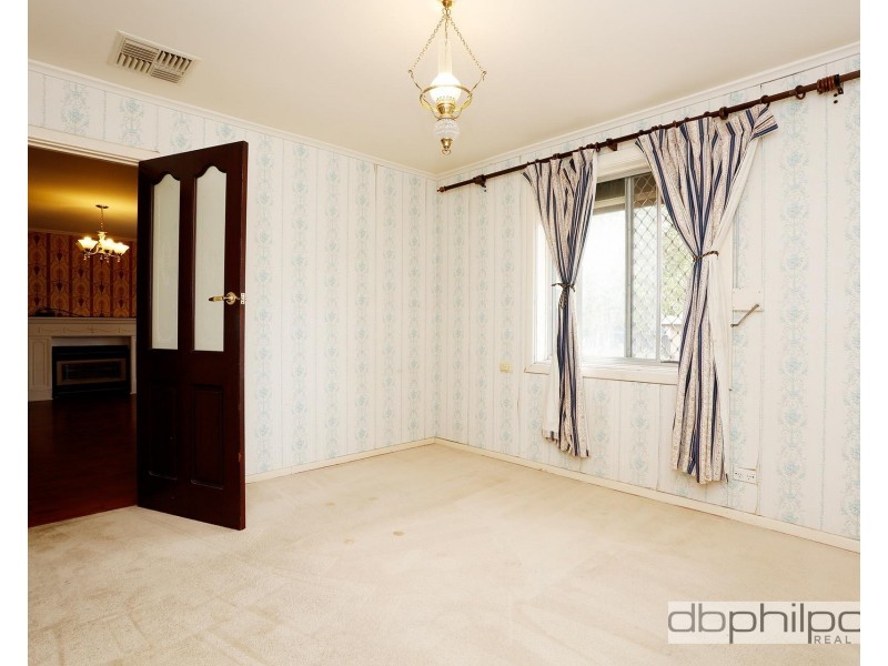 15 Sherborne Street, Elizabeth Downs SA 5113