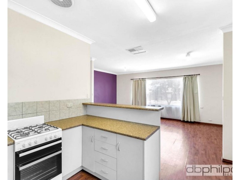 18 Crisp Road, Elizabeth Downs SA 5113