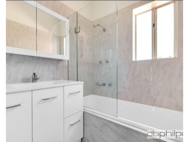 18 Crisp Road, Elizabeth Downs SA 5113