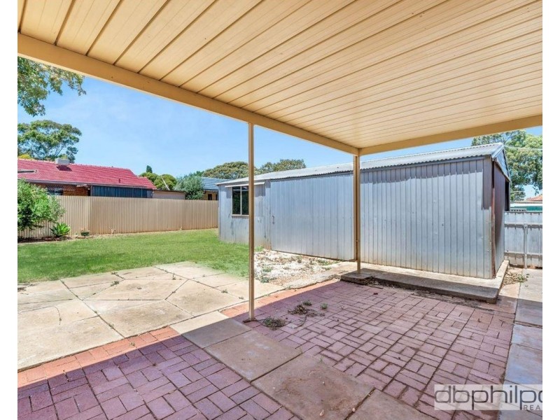18 Crisp Road, Elizabeth Downs SA 5113
