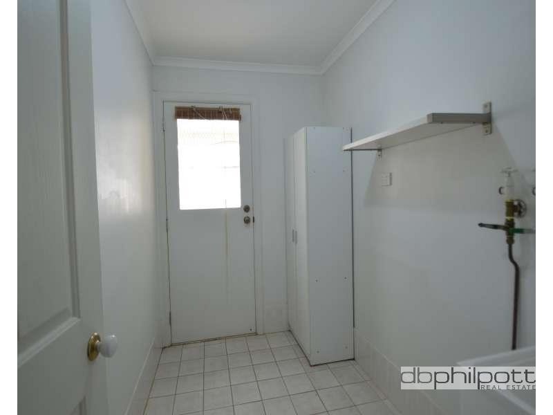 13 Cyclamen Avenue, Para Hills West SA 5096