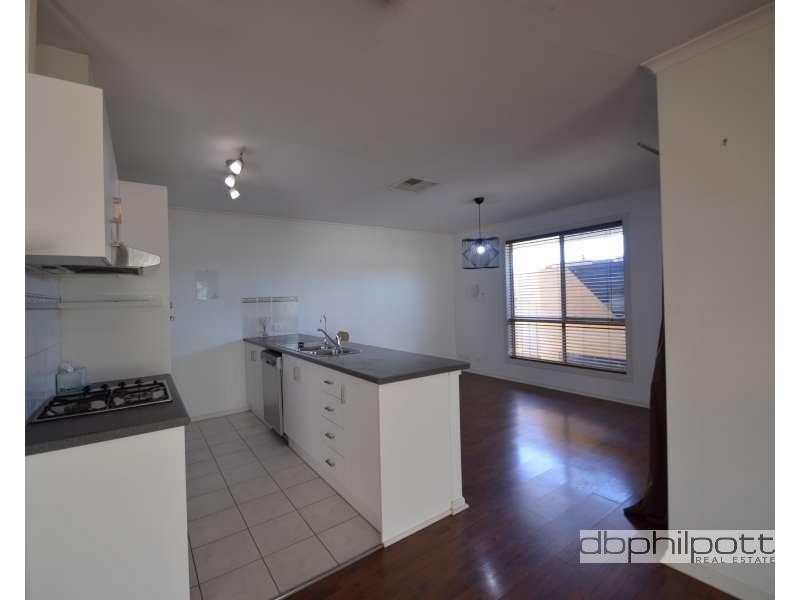 13 Cyclamen Avenue, Para Hills West SA 5096