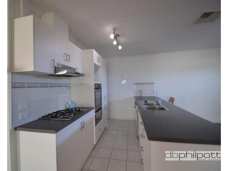 13 Cyclamen Avenue, Para Hills West SA 5096