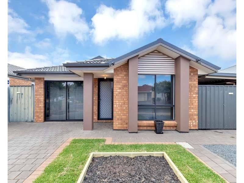 63 Riesling Crescent, Andrews Farm SA 5114