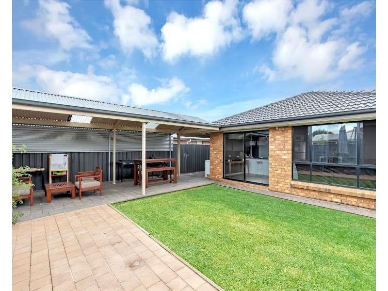63 Riesling Crescent, Andrews Farm SA 5114