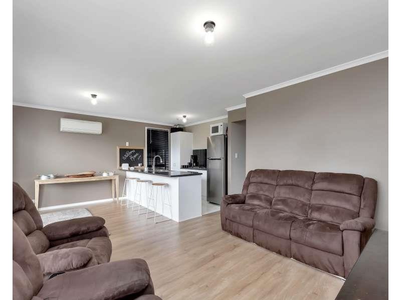 63 Riesling Crescent, Andrews Farm SA 5114