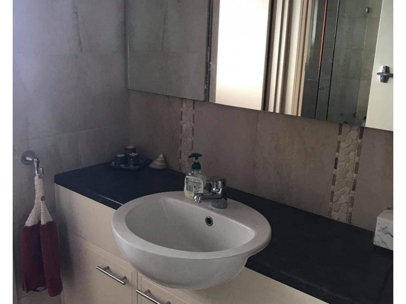 18 Warren Road, Para Vista SA 5093