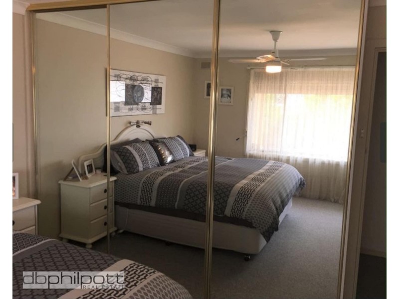 18 Warren Road, Para Vista SA 5093