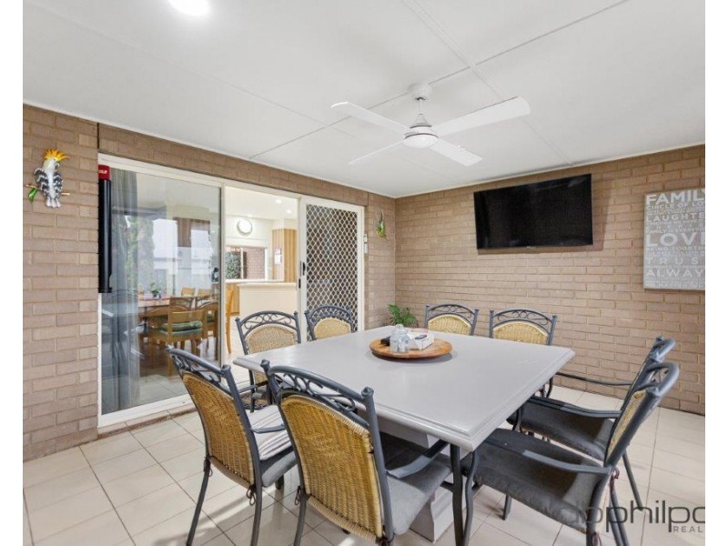 20 Queen Louisa Drive, Long Flat SA 5253