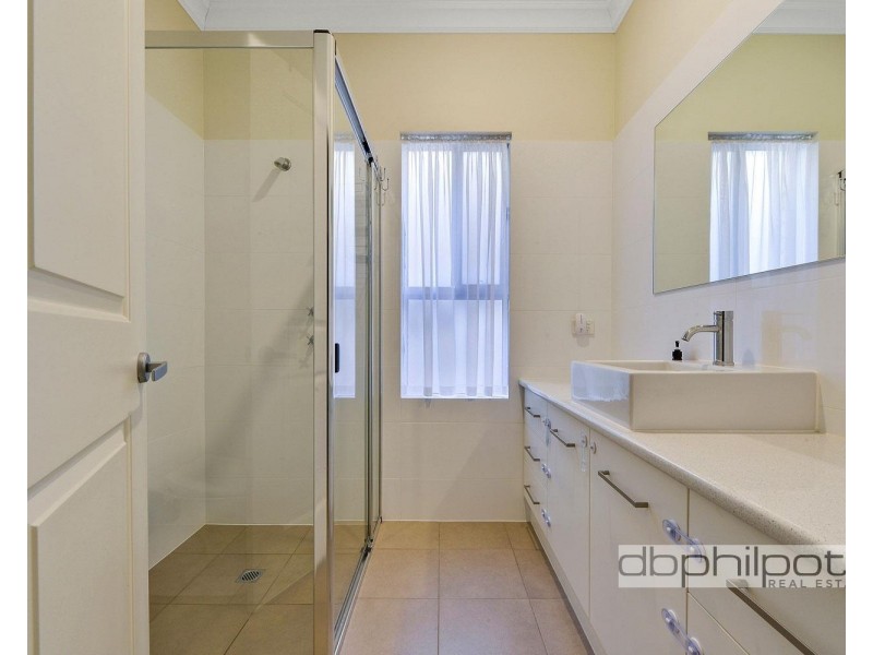 2 John  Street, Hillcrest SA 5086