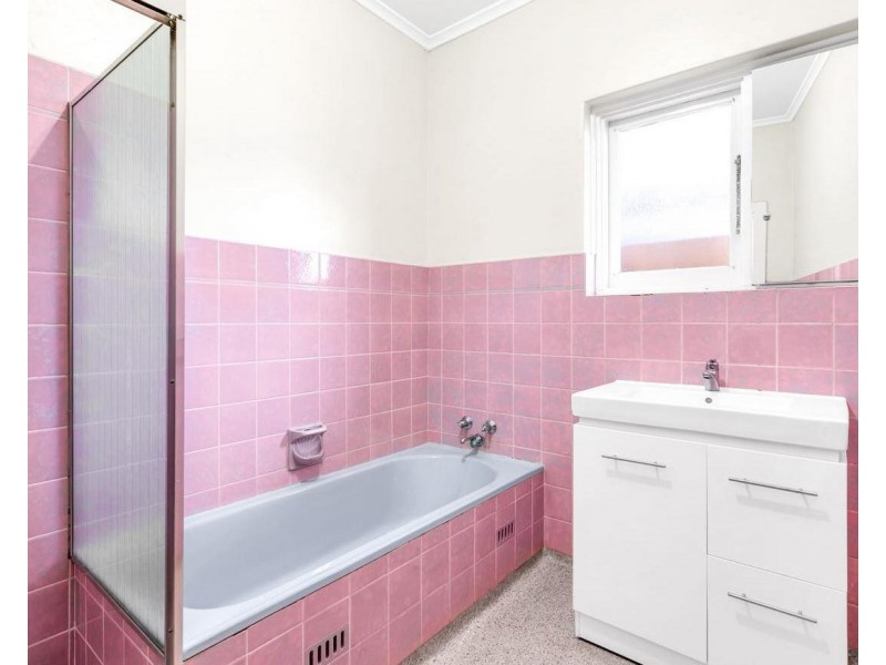 23 Athlone Street, Woodville South SA 5011